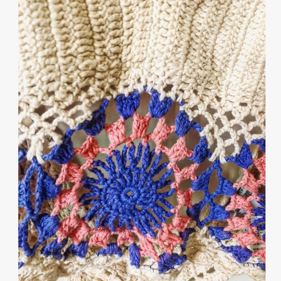 Ecote Crochet Floral Bra Top - Picture 4 of 6